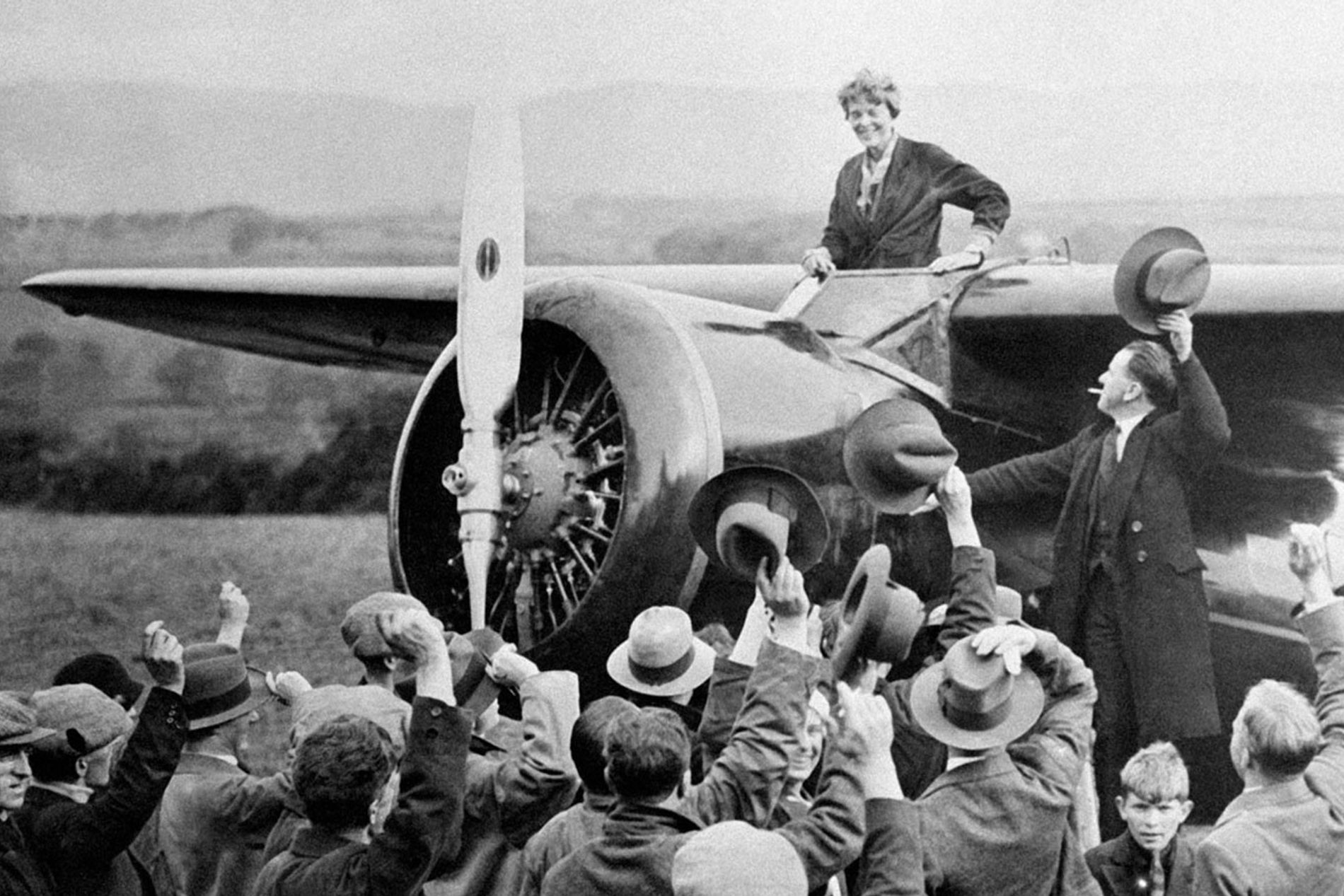 Amelia Earhart First Woman To Fly Across The Atlantic Ocean Aviation Related Posts Aviation 